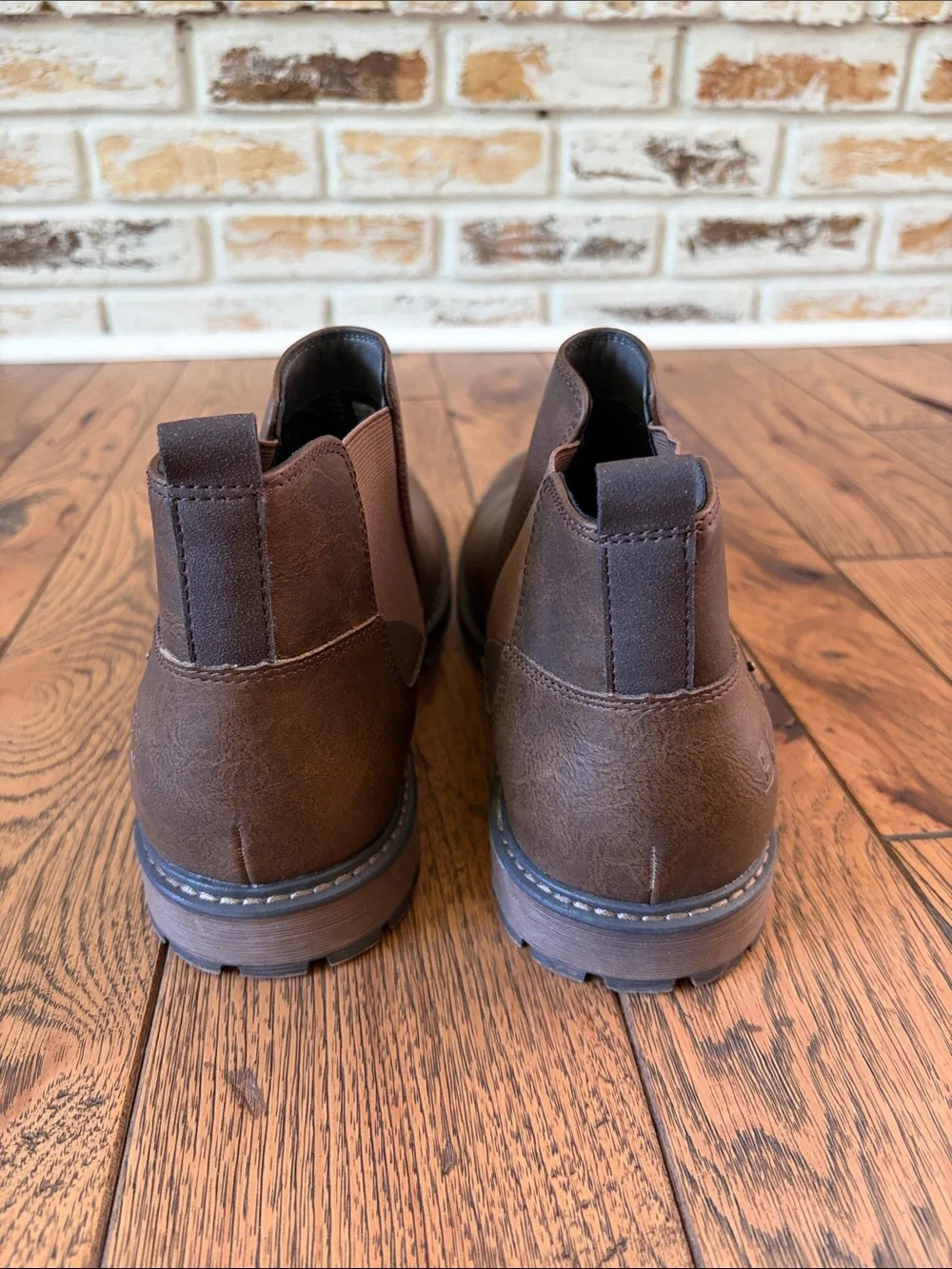 Men's Brown Chukka Boots with Elastic Side Panels